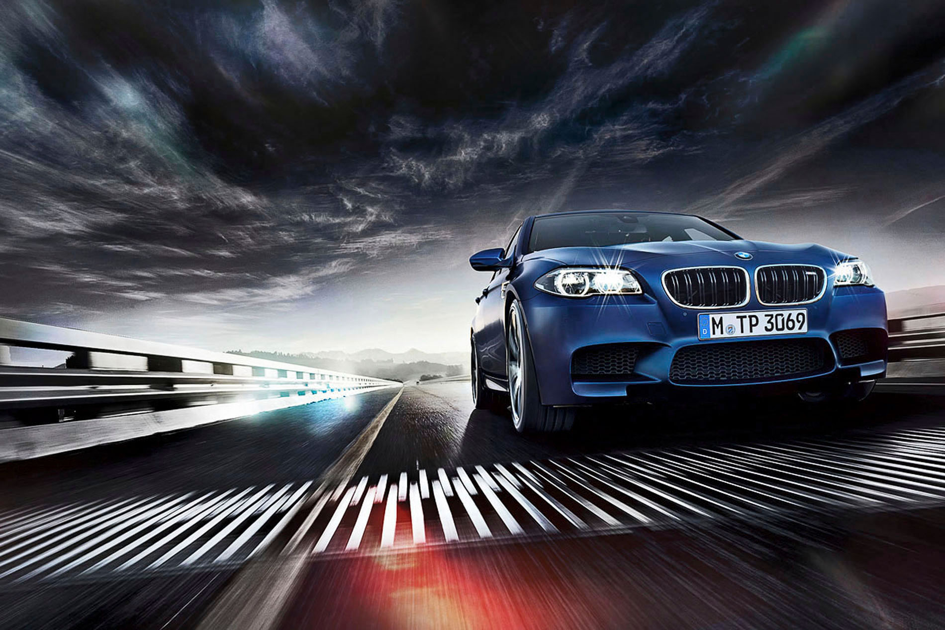 Настанет час мечты м5 обои. BMW m5 LCI. BMW m5 фон. BMW m5 реклама. Постер БМВ.